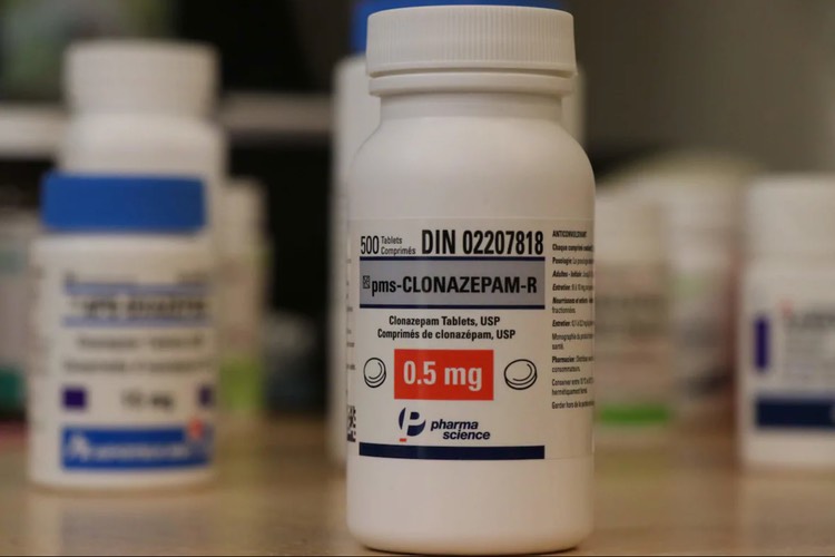 Zopiclone and Clonazepam (Klonopin)